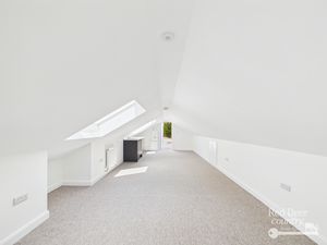 Office/Hobby Room- click for photo gallery